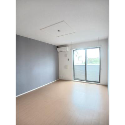 シューズ 102【管理NO：1-019428701-01020】 ★家具家電は申し込み後に搬入します★の物件写真2