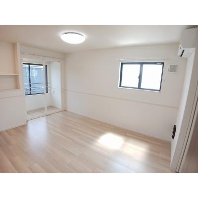 ラフレシールⅡ 201【管理NO：1-028022401-02010】 ★家具家電は申し込み後に搬入します★の物件写真2