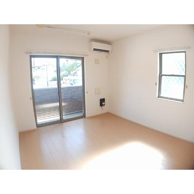 レイクサイド小松 101【管理NO：1-018462201-01010】 ★家具家電は申し込み後に搬入します★ ★2026年09月上旬入居可能★の物件写真2
