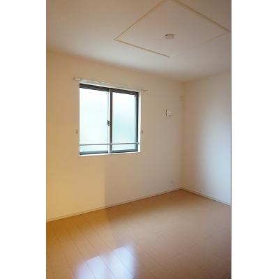 フレシールⅡ 203【管理NO：1-020415801-02030】 ★家具家電は申し込み後に搬入します★ ★2026年10月中旬入居可能★の物件写真2