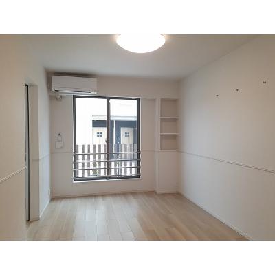 グラウス 105【管理NO：1-026061301-01050】 ★家具家電は申し込み後に搬入します★ ★2026年11月中旬入居可能★の物件写真2