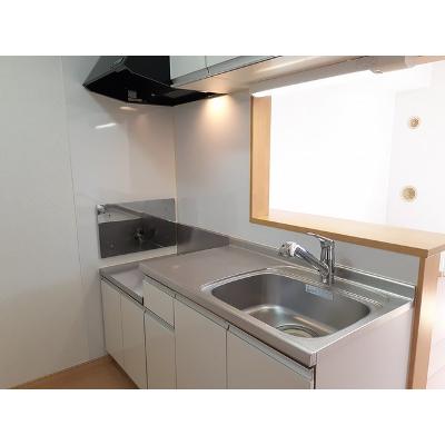 サンリット 202【管理NO：1-016006101-02020】 ★家具家電は申し込み後に搬入します★ ★2026年09月中旬入居可能★の物件写真3