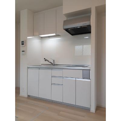 ソレイユ　Ⅲ 105【管理NO：1-027254901-01040】 ★家具家電は申し込み後に搬入します★の物件写真3
