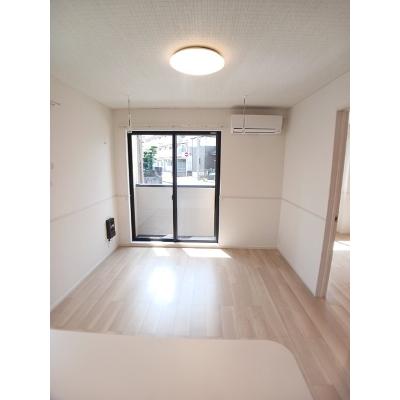ロークァット　Ⅱ 101【管理NO：1-028485502-01010】 ★家具家電は申し込み後に搬入します★ ★2026年10月上旬入居可能★の物件写真2