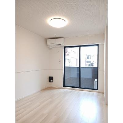 グランドゥール 101【管理NO：1-027541201-01010】 ★家具家電は申し込み後に搬入します★ ★2026年09月中旬入居可能★の物件写真2