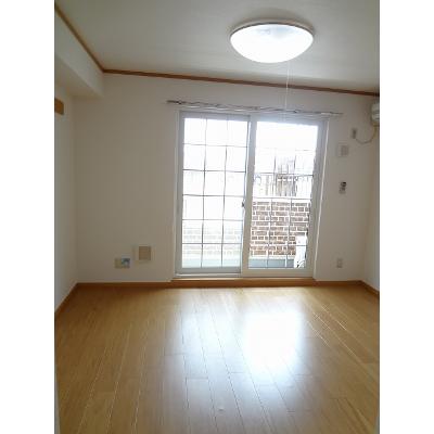 ＫＵＲＡＳＵＫＡ１２ 102【管理NO：1-011876601-01020】 ★家具家電は申し込み後に搬入します★ ★2026年09月下旬入居可能★の物件写真2