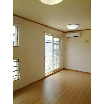 ヴェルサン　ヴィラ 201【管理NO：1-012740701-02010】 ★家具家電は申し込み後に搬入します★の物件写真2