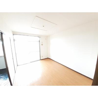 ファミールロード 202【管理NO：1-004715901-02020】 ★家具家電は申し込み後に搬入します★ ★2026年09月下旬入居可能★の物件写真2