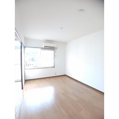 城山ハイツ 101【管理NO：1-003360801-01010】 ★家具家電は申し込み後に搬入します★ ★2026年09月下旬入居可能★の物件写真2
