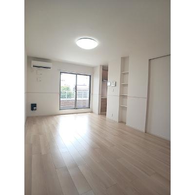 レゾナンス 204【管理NO：1-027891201-02040】 ★家具家電は申し込み後に搬入します★の物件写真2
