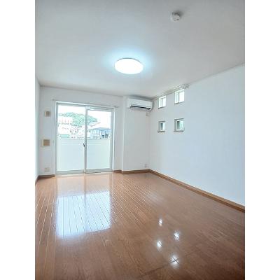 シャルトルーズＡ 105【管理NO：1-014853001-01050】 ★家具家電は申し込み後に搬入します★の物件写真2