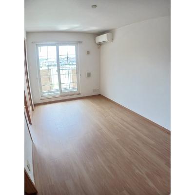 アーバイン　ストリーム 201【管理NO：1-013860101-02010】 ★家具家電は申し込み後に搬入します★ ★2026年10月中旬入居可能★の物件写真2