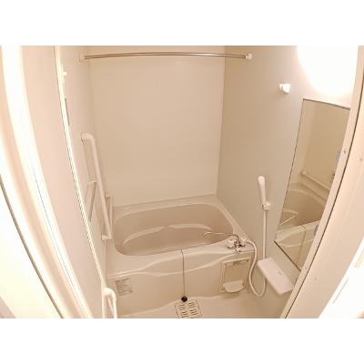エヴァーグリーンＯ 406【管理NO：1-015697501-04050】 ★家具家電は申し込み後に搬入します★の物件写真4