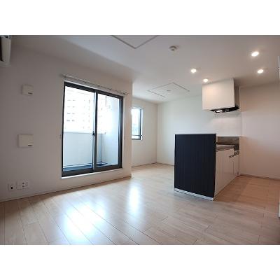 ホワイトハウス弐番館 203【管理NO：1-023132602-02030】 ★家具家電は申し込み後に搬入します★の物件写真2
