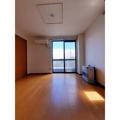 グランシャリオⅡ 201【管理NO：1-007719001-02010】 ★家具家電は申し込み後に搬入します★ ★2026年10月上旬入居可能★の物件写真2