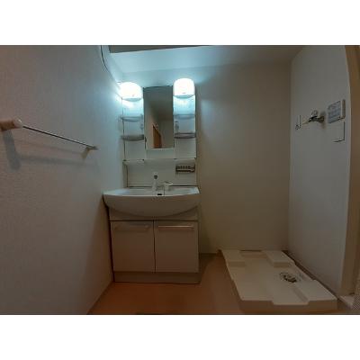 ドラゴン　フラワー 202【管理NO：1-018909401-02020】 ★家具家電は申し込み後に搬入します★ ★2026年10月上旬入居可能★の物件写真6