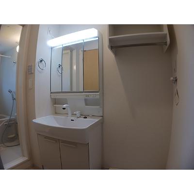 アイリス 103【管理NO：1-024031701-01030】 ★家具家電は申し込み後に搬入します★の物件写真6