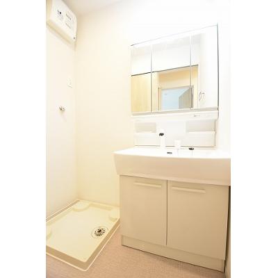 apartment 〒108-0075　東京都港区港南２丁目16-1