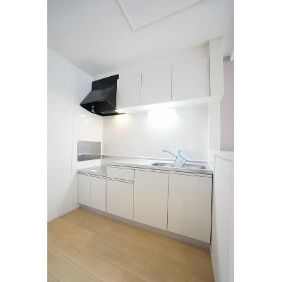 apartment 〒108-0075　東京都港区港南２丁目16-1