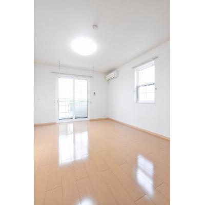ユア　アルボーレ 106【管理NO：1-016275901-01050】 ★家具家電は申し込み後に搬入します★ ★2026年10月上旬入居可能★の物件写真2