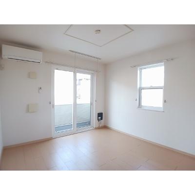 ロベスト・イリーデⅣ 103【管理NO：1-016442802-01030】 ★家具家電は申し込み後に搬入します★ ★2026年10月下旬入居可能★の物件写真2