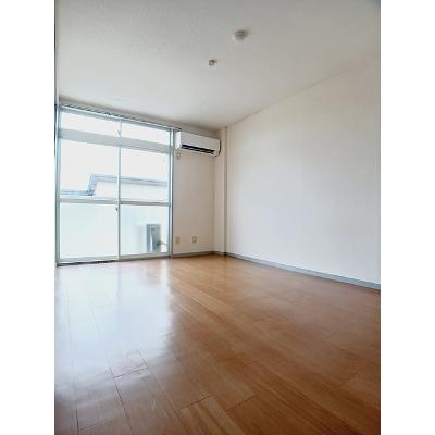 メゾンアサバ 203【管理NO：1-003160201-02030】 ★家具家電は申し込み後に搬入します★の物件写真2