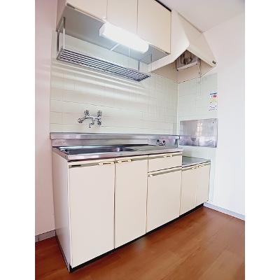 メゾンアサバ 203【管理NO：1-003160201-02030】 ★家具家電は申し込み後に搬入します★の物件写真3