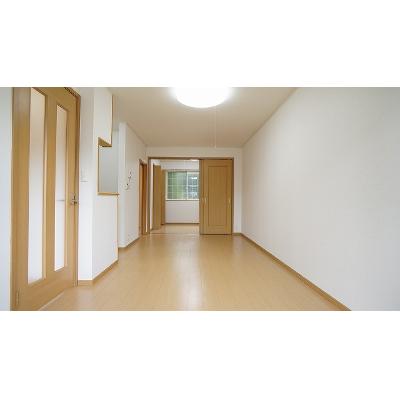 ブルックパレス 103【管理NO：1-015189201-01030】 ★家具家電は申し込み後に搬入します★ ★2026年10月上旬入居可能★の物件写真2