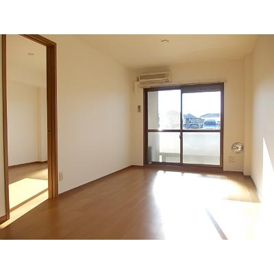 アンシャンテ・Ⅲ 103【管理NO：1-010152201-01030】 ★家具家電は申し込み後に搬入します★ ★2026年10月上旬入居可能★の物件写真2