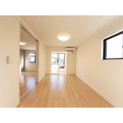 シャインビューⅤ 105【管理NO：1-027537501-01050】 ★家具家電は申し込み後に搬入します★ ★2026年10月中旬入居可能★の物件写真2
