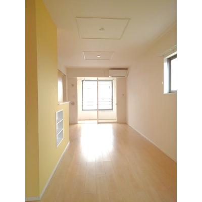 プルミエール手屋Ⅲ 201【管理NO：1-023220602-02010】 ★家具家電は申し込み後に搬入します★ ★2026年10月中旬入居可能★の物件写真2