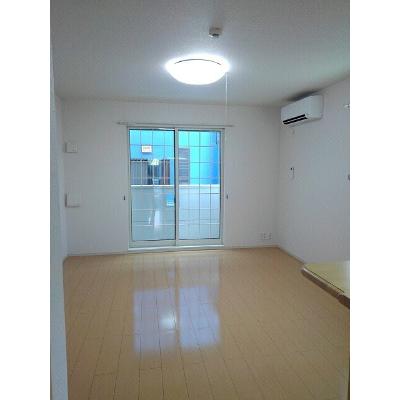 アロッジオ　ヴィオラ 104【管理NO：1-018240601-01040】 ★家具家電は申し込み後に搬入します★ ★2026年10月中旬入居可能★の物件写真2