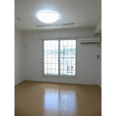 アンジュコリーヌ 201【管理NO：1-017419701-02010】 ★家具家電は申し込み後に搬入します★ ★2026年09月下旬入居可能★の物件写真2