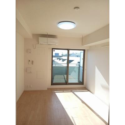Ｍａｈａｎａ 301【管理NO：1-025261601-03010】 ★家具家電は申し込み後に搬入します★ ★2026年09月中旬入居可能★の物件写真2