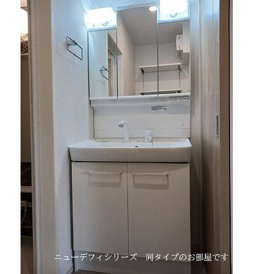 ロテュス 201【管理NO：1-028809301-02010】 ★家具家電は申し込み後に搬入します★ ★2026年12月上旬入居可能★の物件写真6