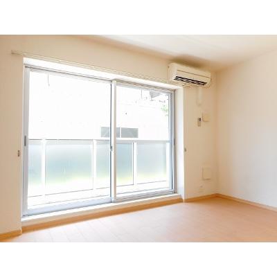 ル・キャステル 103【管理NO：1-016242501-01030】 ★家具家電は申し込み後に搬入します★ ★2026年10月中旬入居可能★の物件写真2