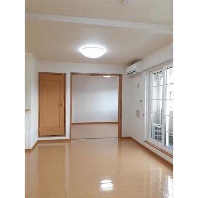 プロミネンス 202【管理NO：1-015023201-02020】 ★家具家電は申し込み後に搬入します★ ★2026年09月下旬入居可能★の物件写真2