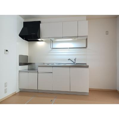 リバーサイド　レジデンス 102【管理NO：1-015472501-01020】 ★家具家電は申し込み後に搬入します★の物件写真3
