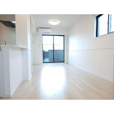 ヴァンクールⅤ 101【管理NO：1-027847701-01010】 ★家具家電は申し込み後に搬入します★の物件写真2