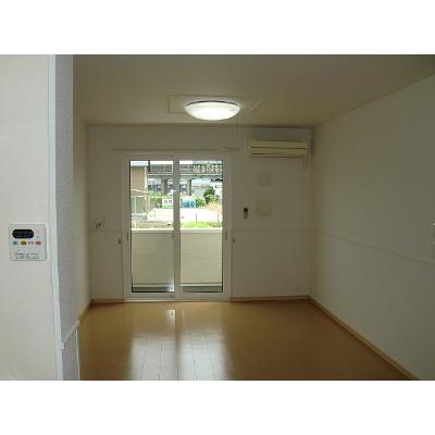 セントルイス 103【管理NO：1-016692101-01030】 ★家具家電は申し込み後に搬入します★ ★2026年10月上旬入居可能★の物件写真2