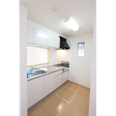 シュティール緑山 101【管理NO：1-015935701-01010】 ★家具家電は申し込み後に搬入します★ ★2026年10月上旬入居可能★の物件写真3