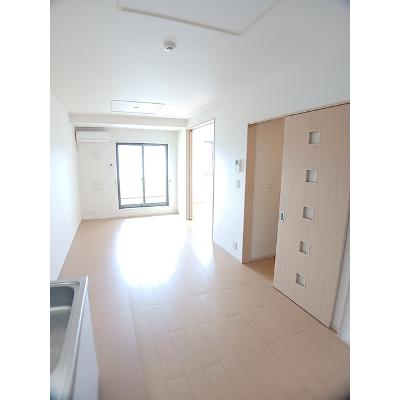 ＶＩＣＴＲＩＡ 203【管理NO：1-016988301-02030】 ★家具家電は申し込み後に搬入します★の物件写真2