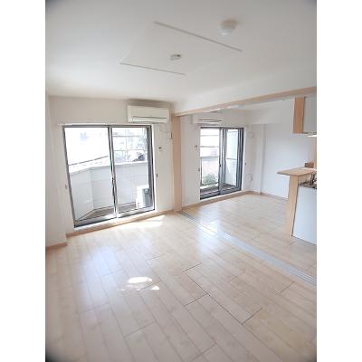 ベルフリーデ 101【管理NO：1-017322601-01010】 ★家具家電は申し込み後に搬入します★の物件写真2