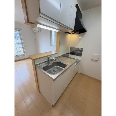 ピュア　ファウンテン　ヴィラⅢ 202【管理NO：1-017025701-02020】 ★家具家電は申し込み後に搬入します★ ★2026年10月上旬入居可能★の物件写真3
