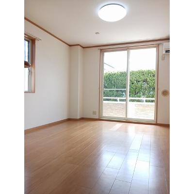 エスペランサ翔 101【管理NO：1-011867501-01010】 ★家具家電は申し込み後に搬入します★ ★2026年10月中旬入居可能★の物件写真2