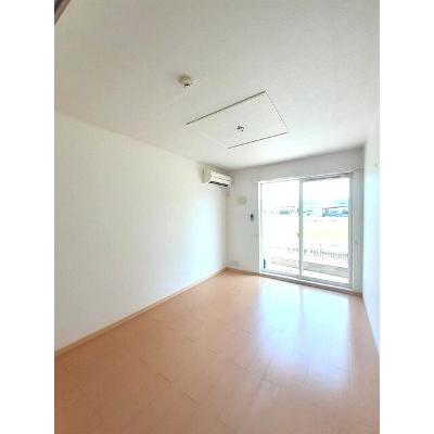 フォレスタ 104【管理NO：1-015404401-01040】 ★家具家電は申し込み後に搬入します★ ★2026年10月上旬入居可能★の物件写真2