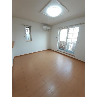 オーヴ　Ｄｏｋｉ　Ｂ 201【管理NO：1-014383102-02010】 ★家具家電は申し込み後に搬入します★ ★2026年10月上旬入居可能★の物件写真2