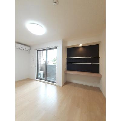 ドゥース　レシ　Ａ 101【管理NO：1-021293201-01010】 ★家具家電は申し込み後に搬入します★の物件写真2