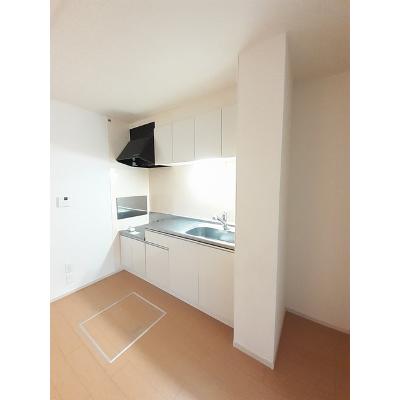 サンリットＢ 103【管理NO：1-020767002-01030】 ★家具家電は申し込み後に搬入します★の物件写真3