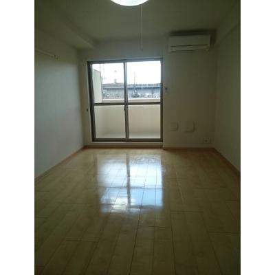 メゾン　ラフィネ 302【管理NO：1-017290501-03020】 ★家具家電は申し込み後に搬入します★ ★2026年10月下旬入居可能★の物件写真2